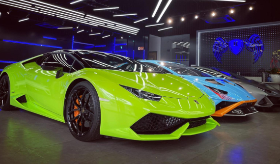 Bộ 3 siêu xe Lamborghini Huracan xuất hiện trong 1 garage, 2 chiếc độc nhất, 1 xe đại trà