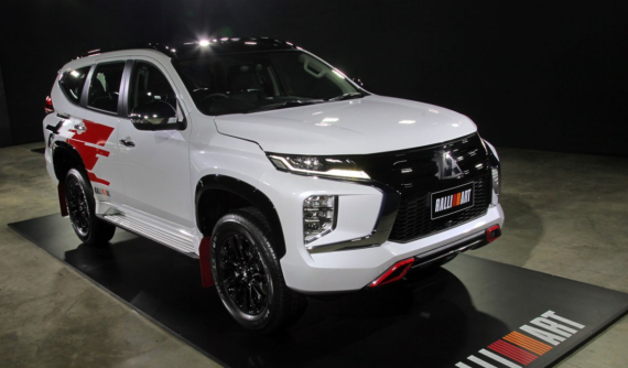 Mitsubishi Pajero Sport thêm phiên bản Ralliart mới mang phong cách xe đua