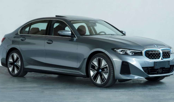 Phiên bản chạy hoàn toàn bằng điện của BMW 3-Series "xuất đầu lộ diện"