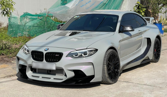 Xe hiếm BMW M2 được chủ nhân lột xác qua bản độ thân rộng và bộ áo đổi màu cá tính