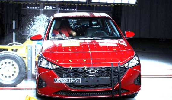 Sau Tucson, đến lượt Hyundai Accent bị đánh giá thấp về an toàn