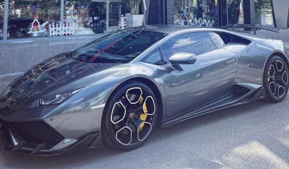 Lamborghini Huracan với màn đổi lan đột biến lấy xe về tay nhà sưu tập xe kín tiếng Sài thành