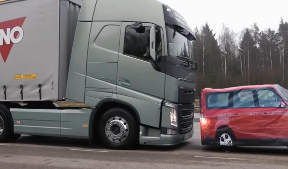 Đoạn video thử nghiệm va chạm này cho thấy tại sao xe Volvo cực kỳ an toàn