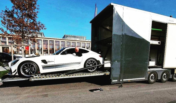 Gạ đổi xe với Cường "Đô-la" không thành, Minh "Nhựa" tậu hẳn Mercedes-AMG GT R đỉnh hơn của bạn