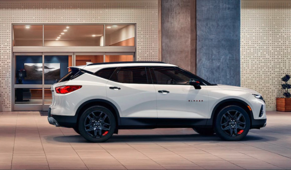 SUV cỡ trung Chevrolet Blazer EV được lên lịch ra mắt, đe dọa VinFast VF8