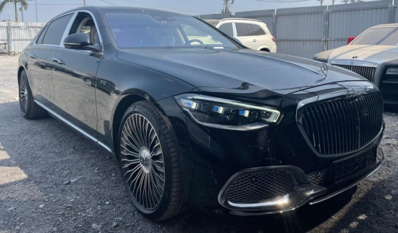 Xe siêu sang Mercedes-Maybach S680 liên tục nổ đơn về nước, giá từ 18 tỷ đồng