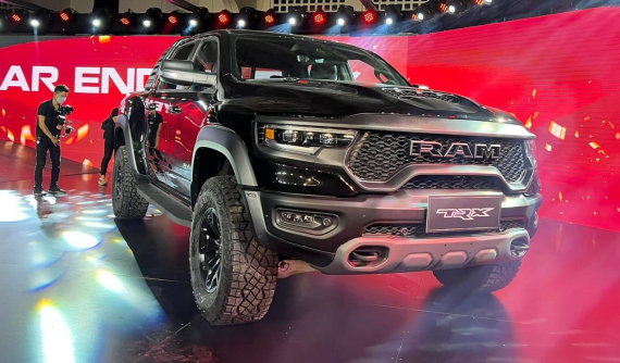 Xe bán tải Ram 1500 TRX chính thức ra mắt Việt Nam với giá 7,9 tỷ đồng, bằng 2 xe Ford F-150, động cơ siêu khủng