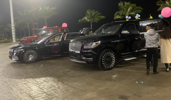 Ngoài Mercedes-Maybach S680 2022, doanh nhân ở Quảng Ninh còn sắm 2 xe khủng để đón Tết, tổng giá trị hơn 48 tỷ đồng