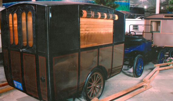 Đây là Earl Travel Trailer 1913 - Chiếc xe moóc cắm trại lâu đời nhất trên thế giới