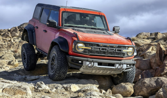 Ford Bronco Raptor 2022 chính thức trình làng với lốp gần 1 mét, động cơ "mượn" của Explorer ST