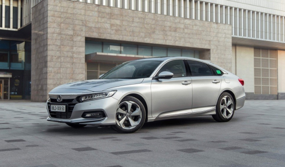 Doanh số xe hạng D tháng 1/2022: Toyota Camry top 1 thị trường, Honda Accord tăng doanh số gấp đôi