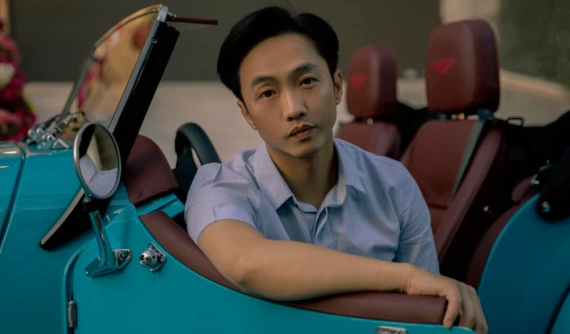 Video: Gia đình Cường "Đô-la" trải nghiệm trên xe mui trần Morgan Plus Four mới tậu trước Tết