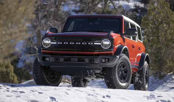 Ford ngừng nhận đơn đặt hàng dành cho Bronco vì xe bán quá chạy
