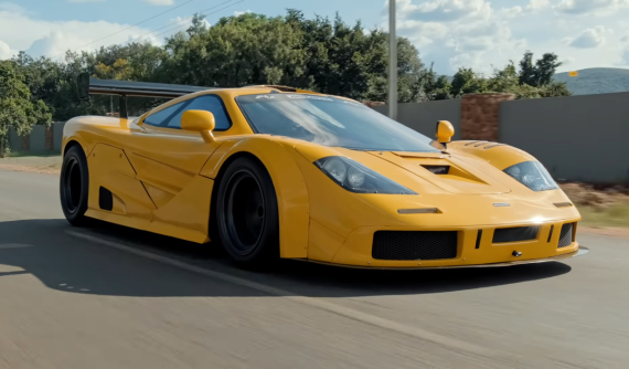 Khâm phục người đàn ông mất 23 năm để tự chế tạo bản sao McLaren F1 LM trang bị V12