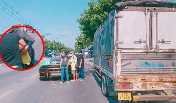 Video quay khoảnh khắc siêu xe Lamborghini Huracan của đại gia Việt hết xăng giữa đường