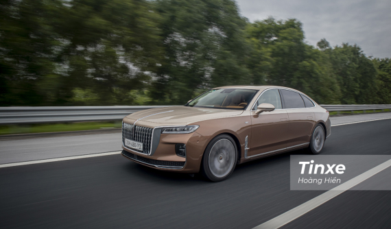 Đánh giá xe ô tô Trung Quốc Hồng Kỳ H9 - "Xanh vỏ, đỏ lòng"