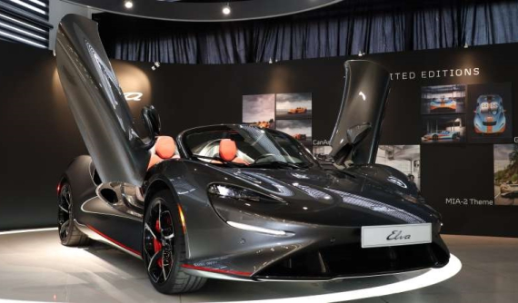 McLaren Elva phiên bản kính chắn gió được Minh "Nhựa" thả thính tiếp tục ra mắt tại Asean
