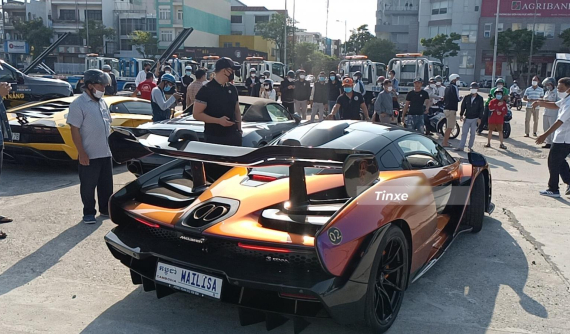 "Biển người" trong tiệc siêu xe ngày đầu tiên của Hoàng Kim Khánh tổ chức tại Đà Nẵng dù thiếu Koenigsegg Regera