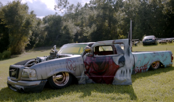 Chiếc Ford Ranger 1997 này chỉ cao 95,2 cm nhưng có khả năng đốt lốp đến hỏng động cơ