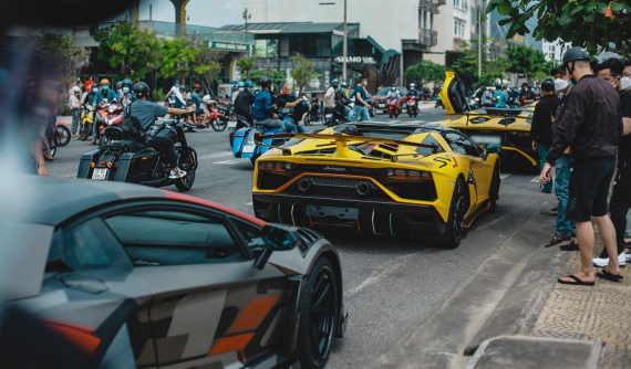 5 siêu xe Lamborghini Aventador đủ phiên bản lần đầu hội ngộ tại Việt Nam, 3 xe thuộc bản giới hạn