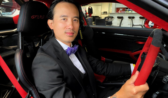 Doanh nhân Việt tậu "chiến mã" Porsche 911 GT2 RS sau khi đã làm quen nhiều xe quý tộc của Rolls-Royce