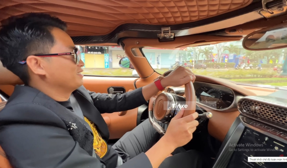 Video: Koenigsegg Regera của Hoàng Kim Khánh gặp sự cố, cứu viện từ hãng không xong, người Việt tự mò lại ngon lành