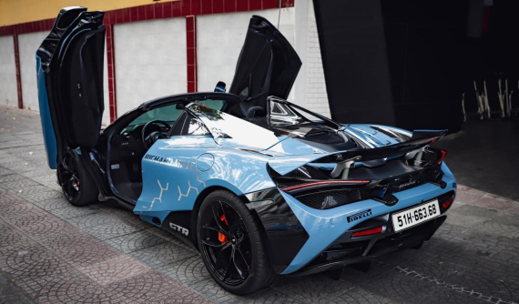Chán áo 7 sắc cầu vồng, McLaren 720S Spider được cho thay áo phong cách xe đua McLaren Senna GTR