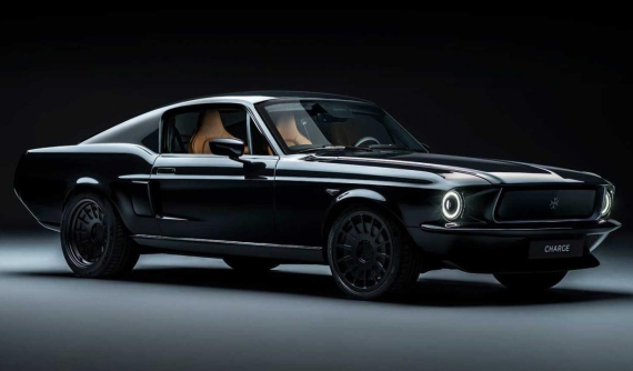 Ford Mustang Fastback cổ điển tái sinh thành xe điện hiệu suất cao với giá từ 10,4 tỷ đồng