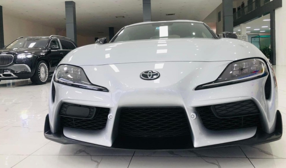 Doanh nhân mê xe ở Sài thành tậu Toyota GR Supra đầu tiên về nước