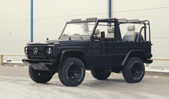 Chiếc Mercedes-Benz G-Class cổ điển này mất 1.000 giờ để phục chế và nâng cấp trang bị hiện đại
