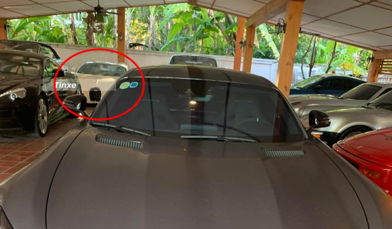 Chỉ 1 bức ảnh lộ diện trên mạng, giới mê xe đã có tin tức về siêu phẩm Bugatti Veyron trước việc Đặng Lê Nguyên Vũ bán rất nhiều siêu xe
