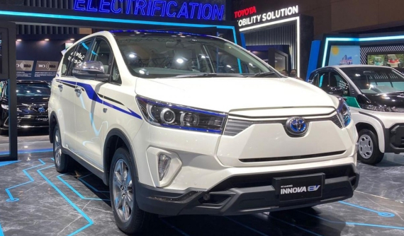 Toyota Innova phiên bản chạy điện bất ngờ ra mắt tại Đông Nam Á
