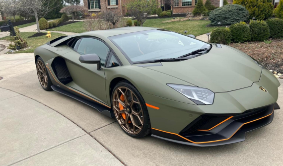 Doanh nhân gốc Việt tậu xe giới hạn Lamborghini Aventador Ultimae sau 2 năm sở hữu Aventador SVJ Roadster