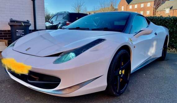 Khó ai có thể nhận ra đây là siêu xe Ferrari 458 nhái bằng Ford Cougar