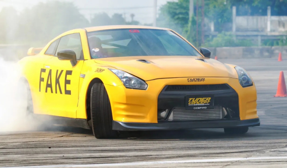 Nhìn cận cảnh chiếc Nissan GT-R R35 "Fake" từng gây "náo động" thế giới internet của người Thái