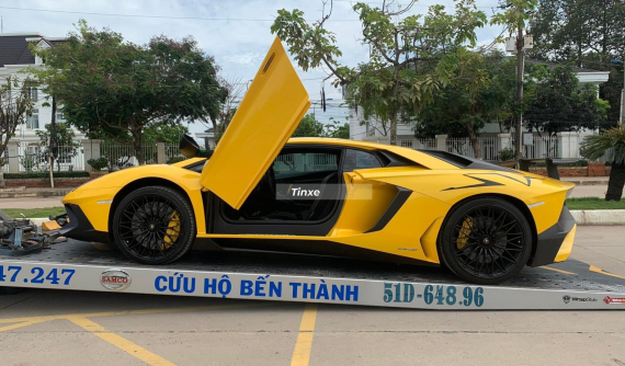 Đại gia Việt tậu siêu xe giới hạn Lamborghini Aventador SV chỉ có 600 trên toàn thế giới