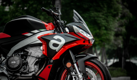 Đánh giá Aprilia Tuono 660: Naked bike dị biệt, đắt nhất phân khúc