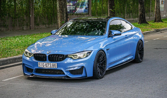 BMW M4 Coupe siêu hiếm, vô đồ chơi sương sương hơn1 tỷ đồng được rao bán lại bằng giá xe mới