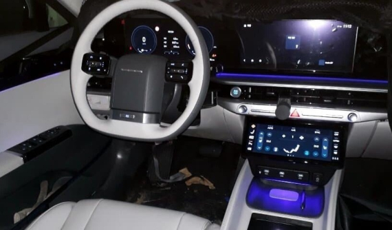 Hé lộ nội thất của sedan tiệm cận xe sang Hyundai Grandeur 2023, cạnh tranh Toyota Avalon