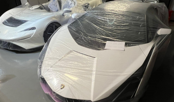 Thấy bạn chào bán Lamborghini Sian với giá trên 250 tỷ đồng, Phan Thành để lại câu hỏi khiến dân mạng ngỡ ngàng