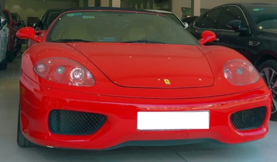 Ferrari 360 Spider hơn 20 tuổi được chào bán lại với đại gia Việt bằng giá xe Porsche Taycan 4S