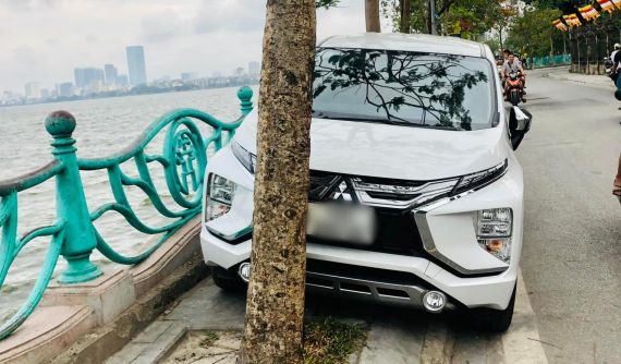 Video: "Tài già" thể hiện màn đỗ xe Mitsubishi Xpander đầy đỉnh cao ở Hồ Tây khiến dân mạng thích thú