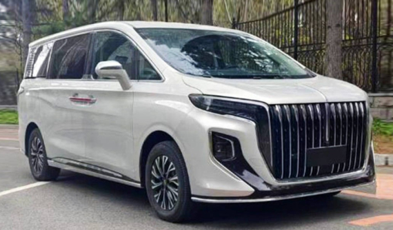 Hồng Kỳ Q8 lộ diện hoàn toàn, phả hơi nóng lên "chuyên cơ mặt đất" Toyota Alphard
