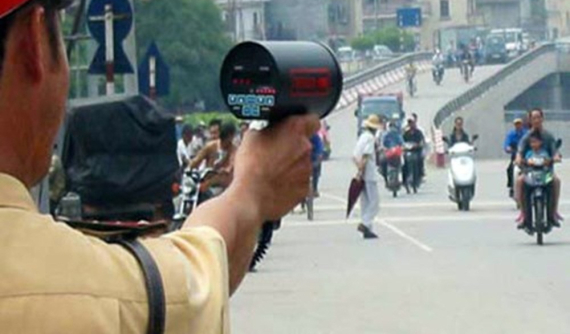 Lưu ý cho "tài mới": Nhớ ngay những biển báo này để tránh bị phạt tốc độ