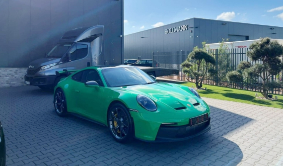 Video: Porsche 911 GT3 992 màu xanh Python Green của đại gia Việt đã "quá giang" tại Hồng Kông, ngày về nước không còn xa