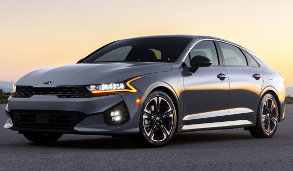 Sedan cỡ trung Kia K5 đứng trước nguy cơ bị ngừng bán theo Hyundai Sonata