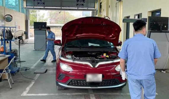 Thủ tục đăng kiểm ô tô điện như thế nào? Có điểm gì khác so với ô tô xăng/dầu không?