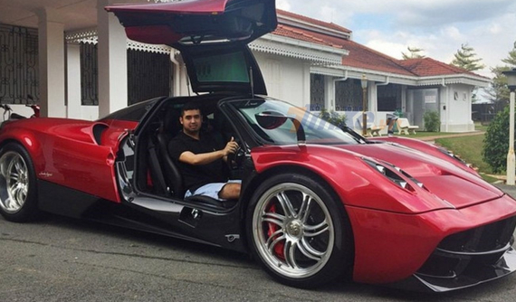 Siêu phẩm Pagani Huayra qua ống kính của Hoàng tử bang Johor, chỉ 100 xe trên thế giới