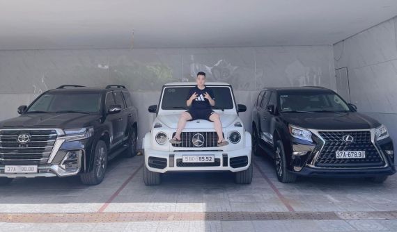 Bộ sưu tập xe SUV biển VIP của chủ nhân chiếc Mercedes-AMG G63 40th Years Of Legend ở Nghệ An