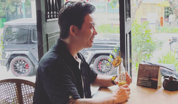 Minh "Nhựa" mang Mercedes-AMG G63 Edition 1 ra tận Hà Nội dạo chơi